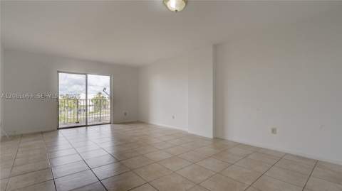 8260 SW 210th St 308, Cutler Bay FL - photo 9 of 25