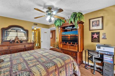 450 NW 214th St 102-16, Miami Gardens FL - photo 6 of 33