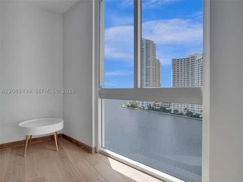 325 S Biscayne Blvd 1423, Miami FL - photo 19 of 44