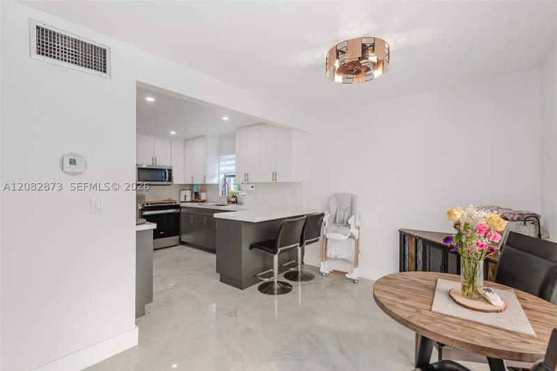 2 bedroom Townhouse at 7101 SW 113th Ave, Snapper Creek Townhouses, Miami — photo 4