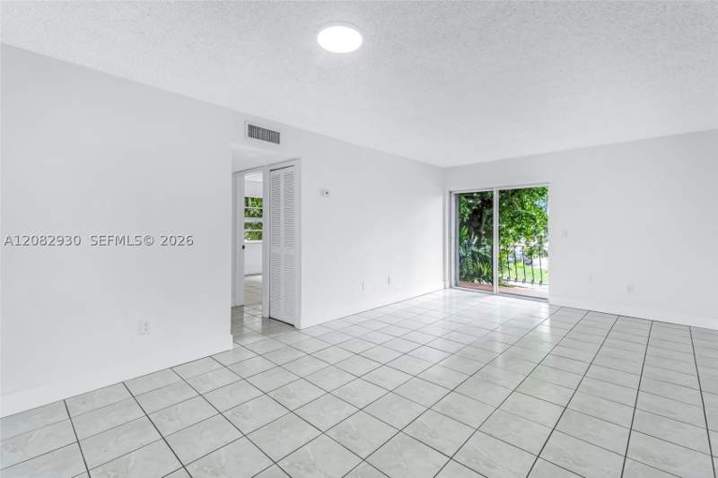 2 bedroom Condominium at 6825 W Flagler St 202, Valencia Terrace Condo, Miami — photo 3