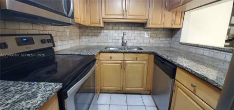 995 SW 84th Ave 218, Miami FL - photo 18 of 30