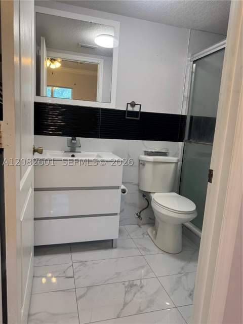 8380 NW 103rd St 105G, Hialeah Gardens FL - photo 9 of 15