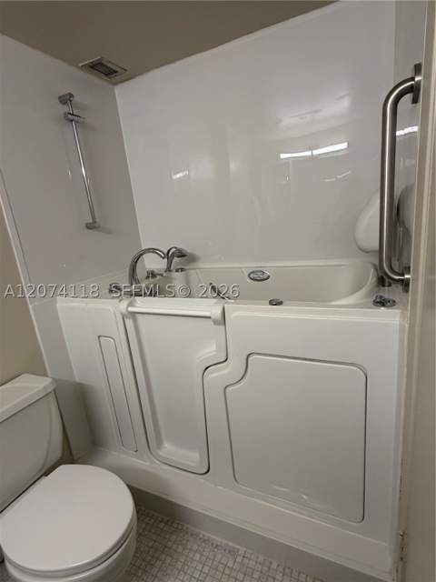 18011 Biscayne Blvd 905, Aventura FL - photo 15 of 40