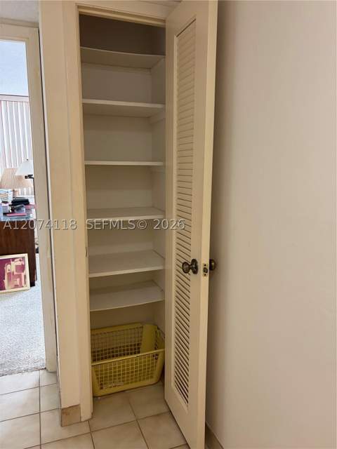 18011 Biscayne Blvd 905, Aventura FL - photo 17 of 40