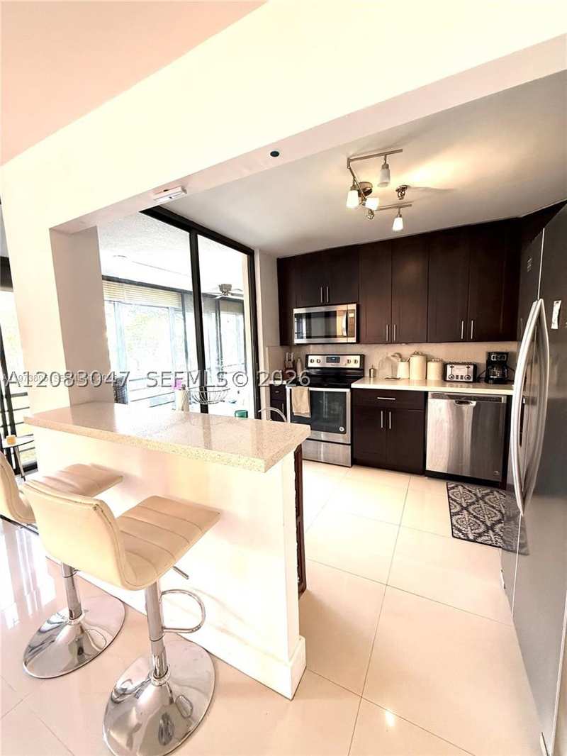 2 bedroom Condominium at 671 NE 195th St 227-E, Cedar Glenn Condo Apts Ea, Miami — photo 1