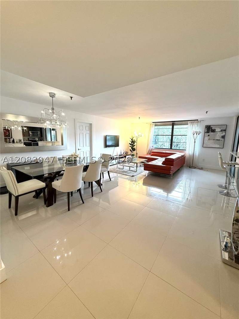 2 bedroom Condominium at 671 NE 195th St 227-E, Cedar Glenn Condo Apts Ea, Miami — photo 4
