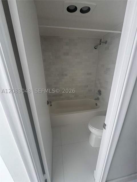 625 Biltmore Way 1103, Coral Gables FL - photo 17 of 19