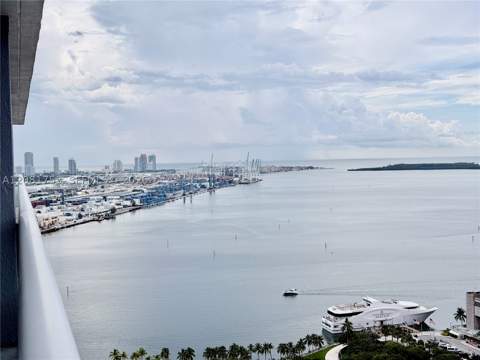 50 Biscayne Blvd 3211, Miami FL - photo 16 of 36