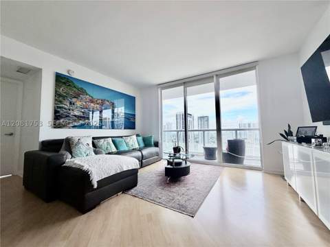 50 Biscayne Blvd 3211, Miami FL - photo 7 of 36