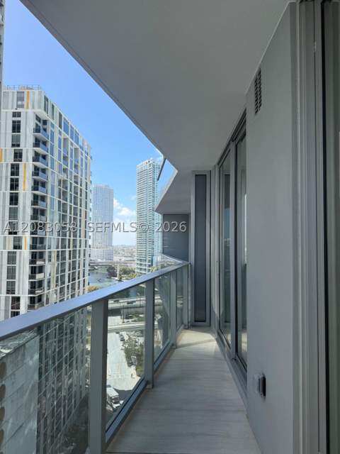 77 SE 5th 1611, Miami FL - photo 6 of 38