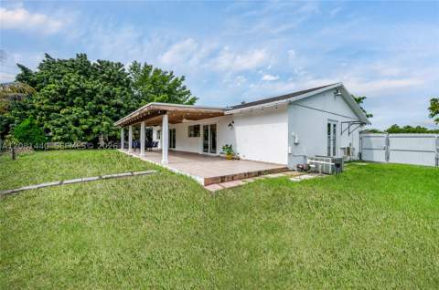 7159 SW 148th Pl, Miami FL - photo 16 of 44