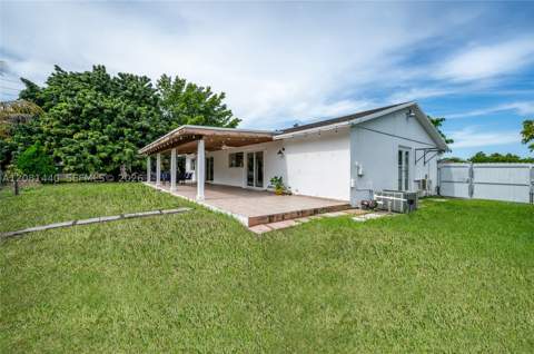 7159 SW 148th Pl, Miami FL - photo 17 of 44