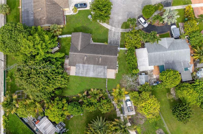 4 bedroom SingleFamilyResidence at 7159 SW 148th Pl, Westwind Lakes Sec 1, Miami — photo 4