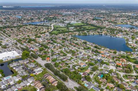 7159 SW 148th Pl, Miami FL - photo 7 of 44