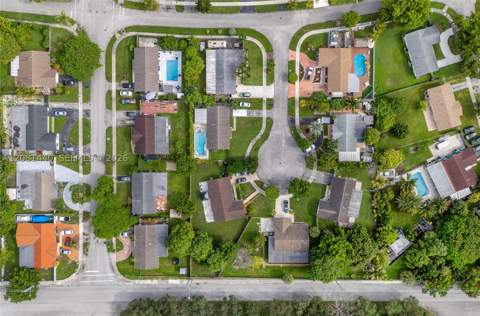 7159 SW 148th Pl, Miami FL - photo 9 of 44
