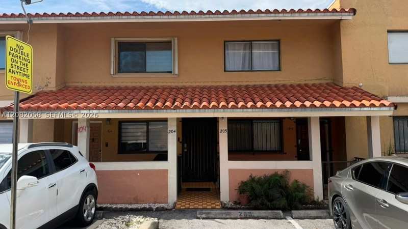 2 bedroom Condominium at 2770 W 61st Pl 204, Residencial El Prado Cond, Hialeah — photo 1