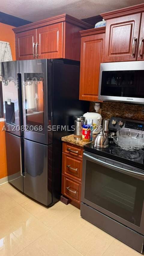 2770 W 61st Pl 204, Hialeah FL - photo 10 of 20