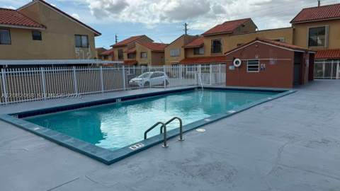 2770 W 61st Pl 204, Hialeah FL - photo 19 of 20