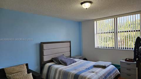 2450 NE 135th St 102, North Miami FL - photo 15 of 21