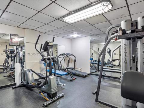 2450 NE 135th St 102, North Miami FL - photo 18 of 21