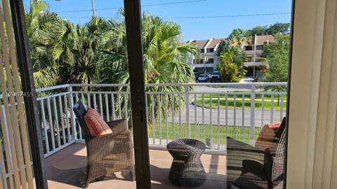 2450 NE 135th St 102, North Miami FL - photo 9 of 21