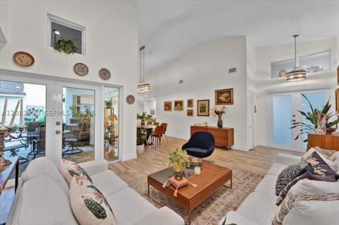 11837 SW 93rd Ter, Miami FL - photo 7 of 35
