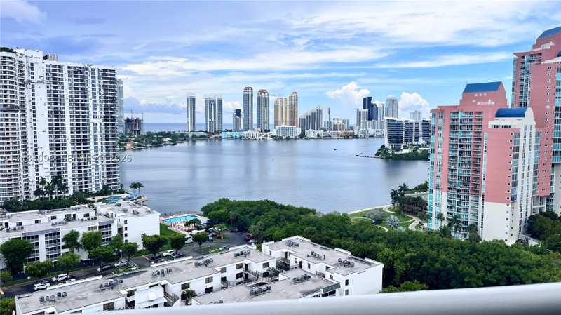 1 bedroom Condominium at 3300 NE 192nd St Ph16, Parc Central Aventura East, Aventura — photo 1