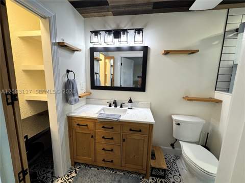 1160 W 33rd Pl, Hialeah FL - photo 17 of 29
