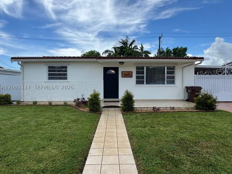 3 bedroom SingleFamilyResidence at 1160 W 33rd Pl, sel-clar manors, Hialeah — photo 3