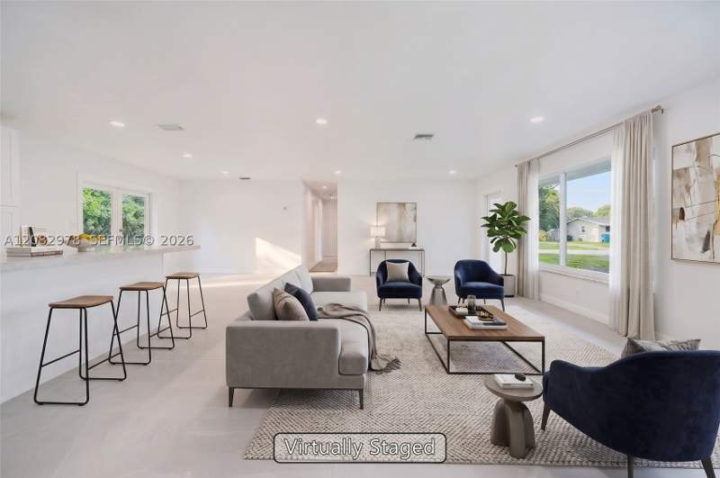 3 bedroom SingleFamilyResidence at 10441 SW 46th Ter, Heftler Homes Sec 1, Miami — photo 4