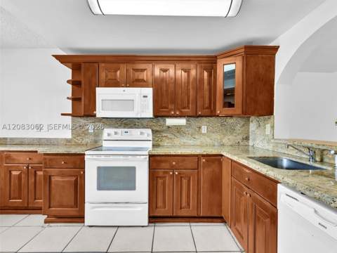 10110 NW 41st St 78-7, Doral FL - photo 11 of 83