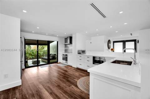 8201 SW 62nd Ave, South Miami FL - photo 13 of 38