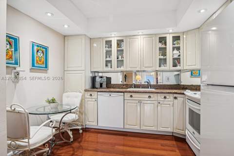500 Bayview Dr 2122, Sunny Isles Beach FL - photo 6 of 22