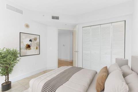 41 SE 5th Street #417, Miami FL - photo 12 of 35