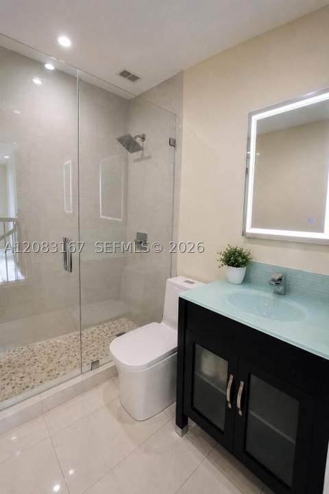 9069 NW 193rd St, Hialeah FL - photo 13 of 18