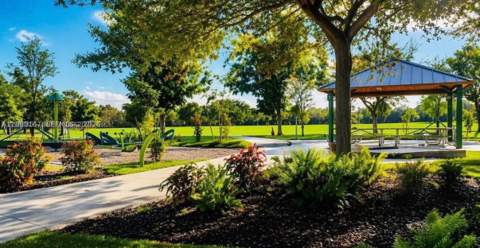 9069 NW 193rd St, Hialeah FL - photo 18 of 18