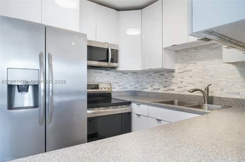 7441 Wayne Ave 14G, Miami Beach FL - photo 9 of 14