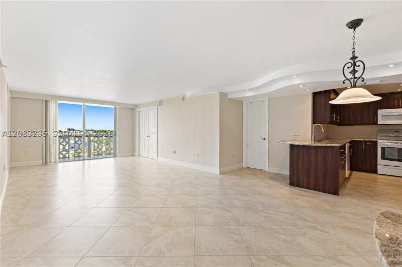 2 bedroom Condominium at 13155 Ixora Ct 905, Keystone Harbor Club Cond, North Miami — photo 1