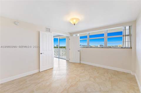 13155 Ixora Ct 905, North Miami FL - photo 9 of 28