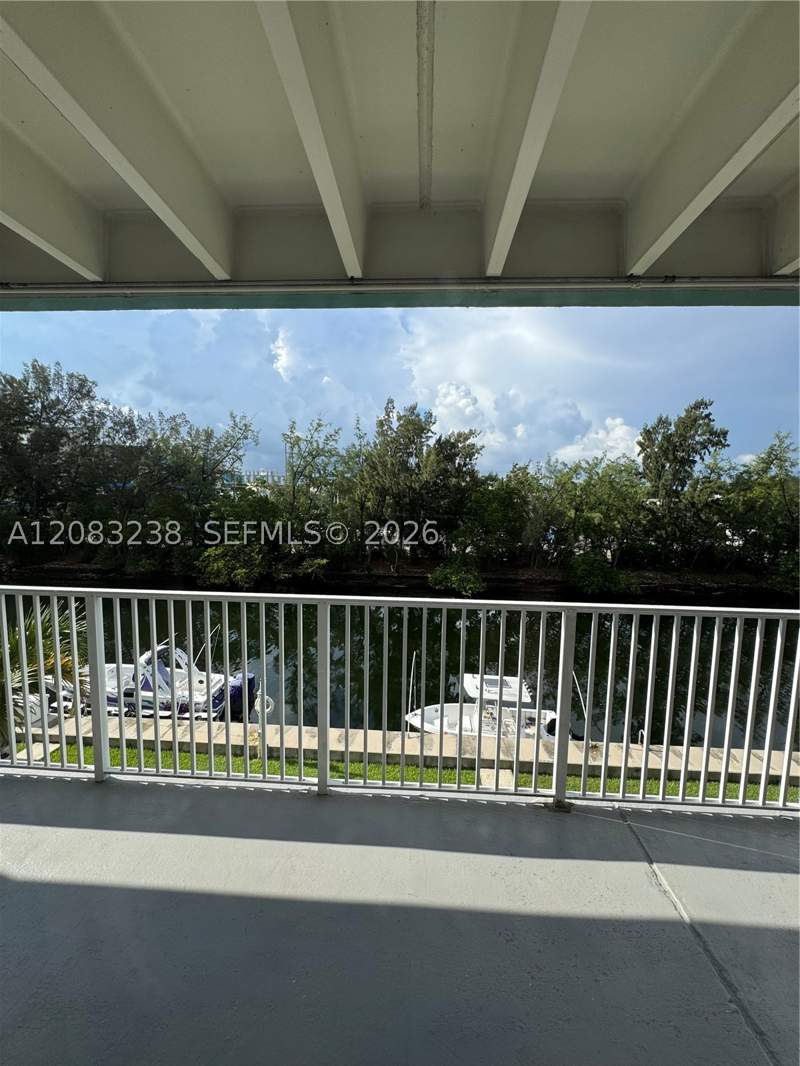 1 bedroom Condominium at 3922 NE 166th St S305, Eastern Shores Palo Alto, North Miami Beach — photo 3