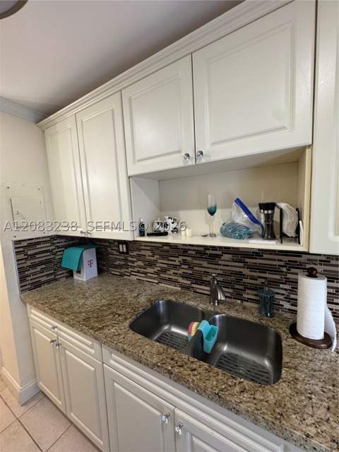 3922 NE 166th St S305, North Miami Beach FL - photo 7 of 37