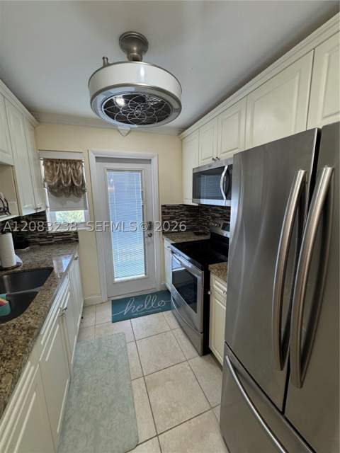 3922 NE 166th St S305, North Miami Beach FL - photo 9 of 37