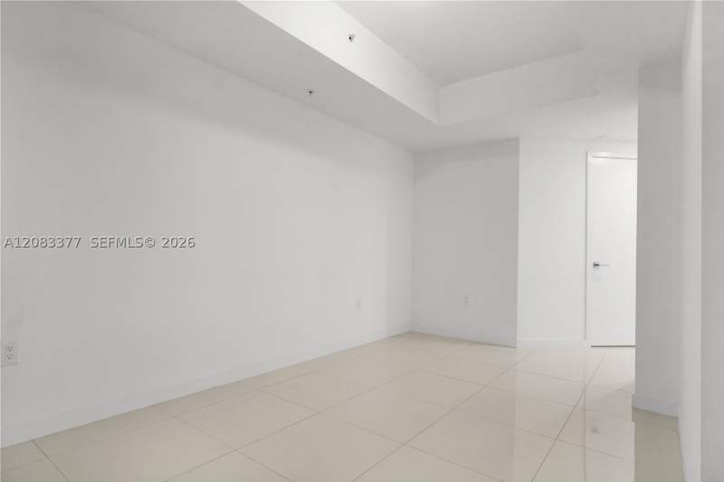 3 bedroom Condominium at 7825 NW 107th Ave 411, Midtown At Doral, Doral — photo 2