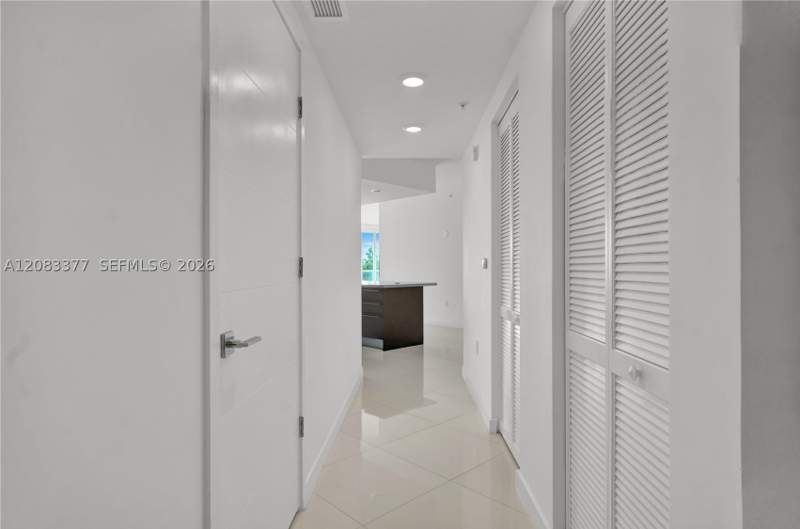 3 bedroom Condominium at 7825 NW 107th Ave 411, Midtown At Doral, Doral — photo 4
