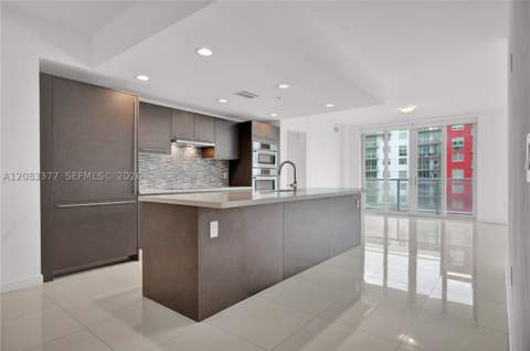 7825 NW 107th Ave 411, Doral FL - photo 7 of 52