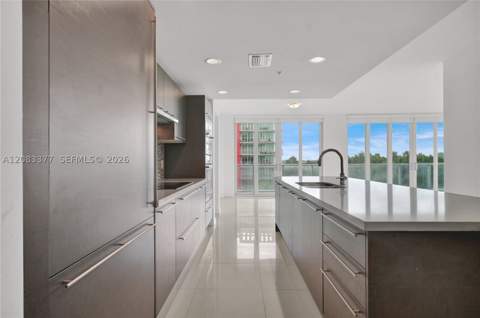 7825 NW 107th Ave 411, Doral FL - photo 8 of 52