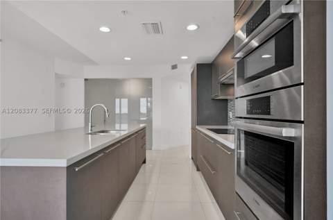 7825 NW 107th Ave 411, Doral FL - photo 9 of 52