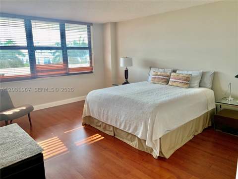 10101 E Bay Harbor Dr 401, Bay Harbor Islands FL - photo 10 of 28