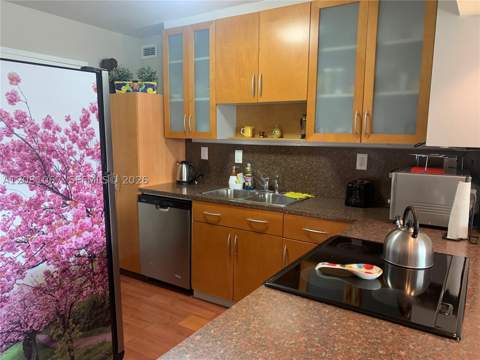 10101 E Bay Harbor Dr 401, Bay Harbor Islands FL - photo 7 of 28